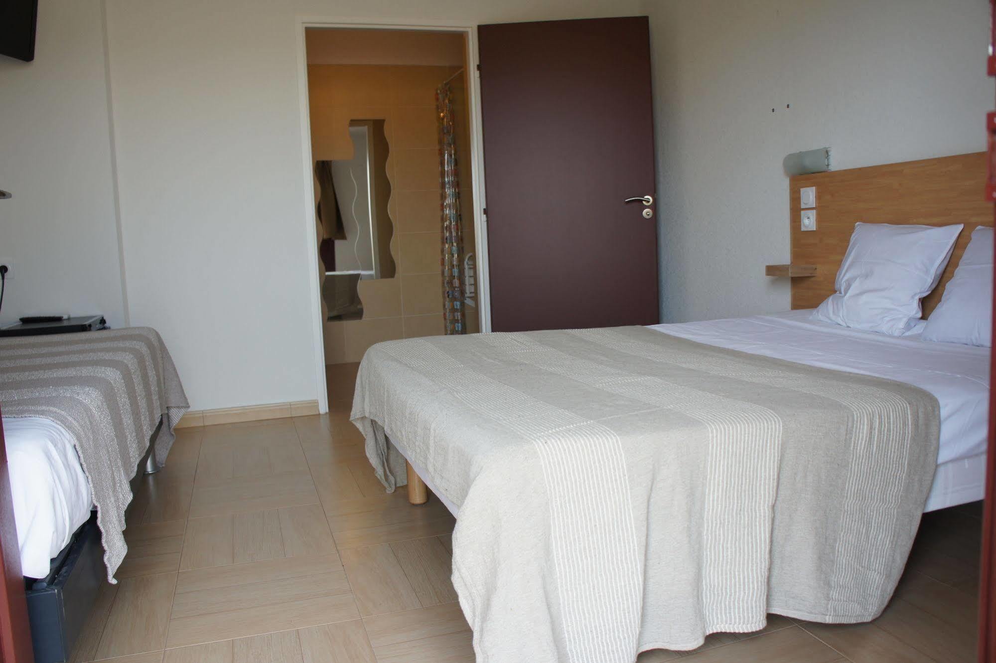 Hotel Acajou 아르젤레쉬르메르 외부 사진